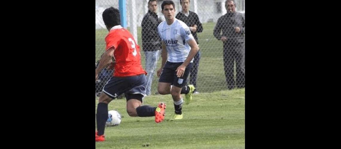 Braian Bortolotti se anuncia como titular en la defensa de Racing 