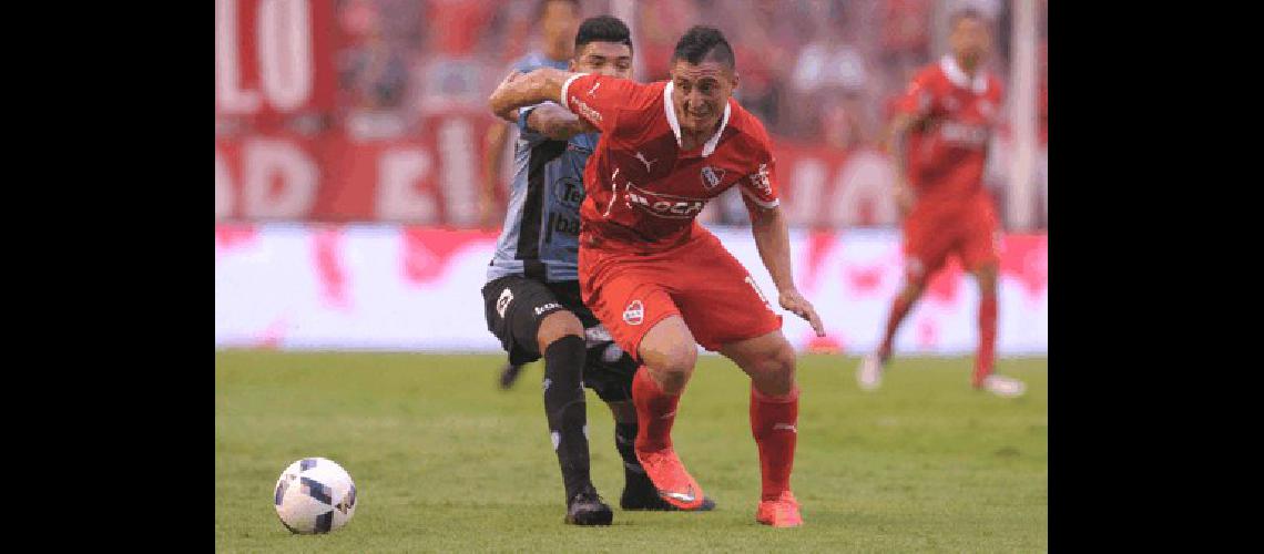 El equipo de Mauricio Pellegrino se impuso cerca del final 