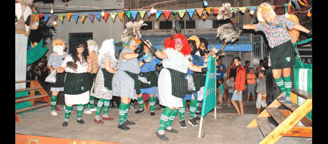 Las Bastoneras venidas a menos de Juventud 