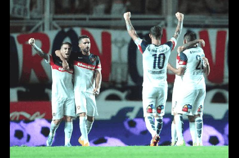 San Lorenzo festejÃ³ tras superar a Sarmiento de JunÃ­n en la Ãºltima pelota 