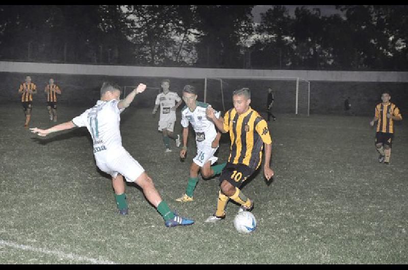 Olimpo venciÃ³ a Sarmiento en la final de la categorÃ­a 2001 El torneo se desarrollÃ³ en tres categorÃ­as 