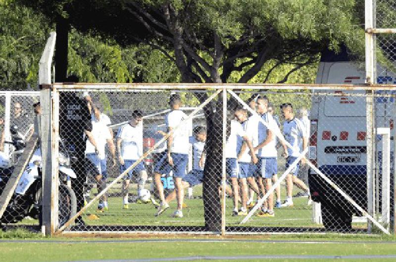 El equipo albiceleste del Tata Martino se entrenÃ³ en la tarde de ayer en CÃ³rdoba a puertas cerradas 