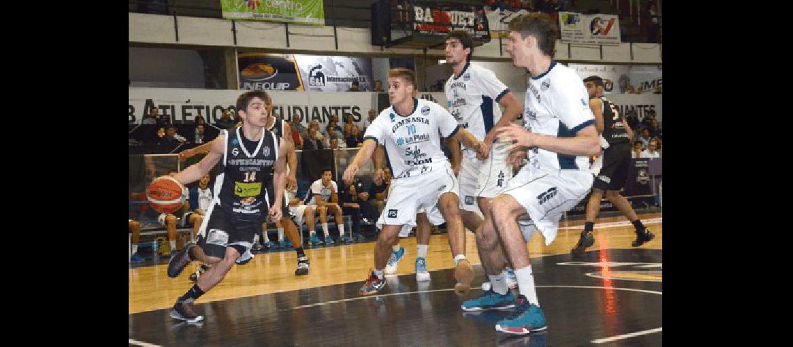 El Ãºltimo partido oficial que jugÃ³ el Bata fue el 18 de marzo de local ante Gimnasia y Esgrima de La Plata 