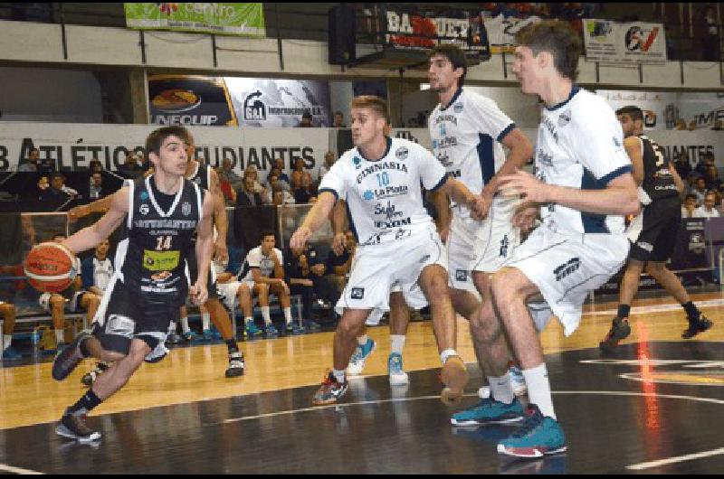 El Ãºltimo partido oficial que jugÃ³ el Bata fue el 18 de marzo de local ante Gimnasia y Esgrima de La Plata 