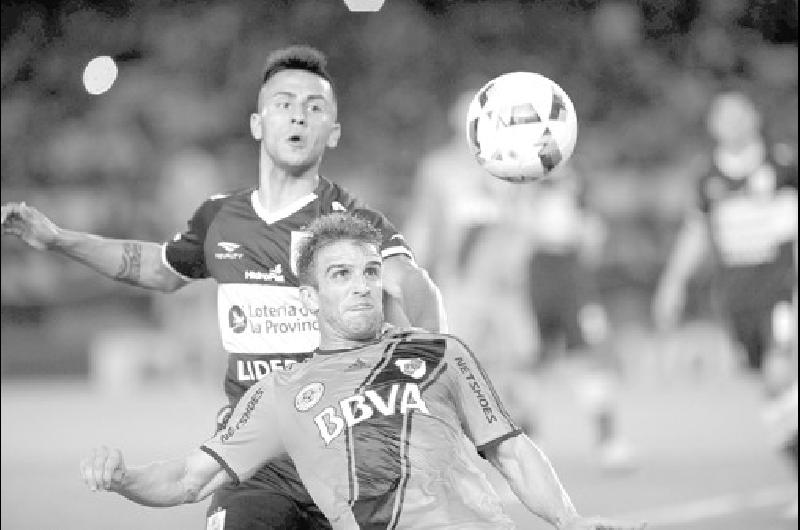 Kevin Ceceri fue titular en la derrota de Gimnasia ante River 