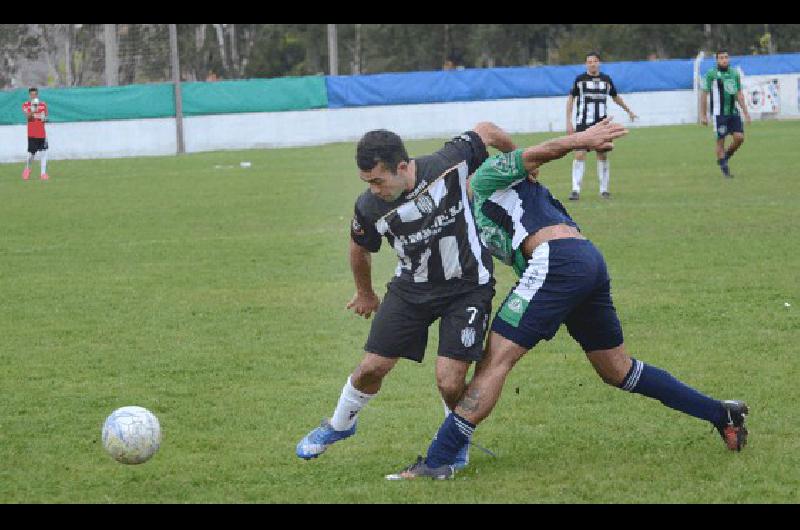 Embajadores y Estudiantes igualaron 1 a 1 en el estadio Clemente Di Carlo 