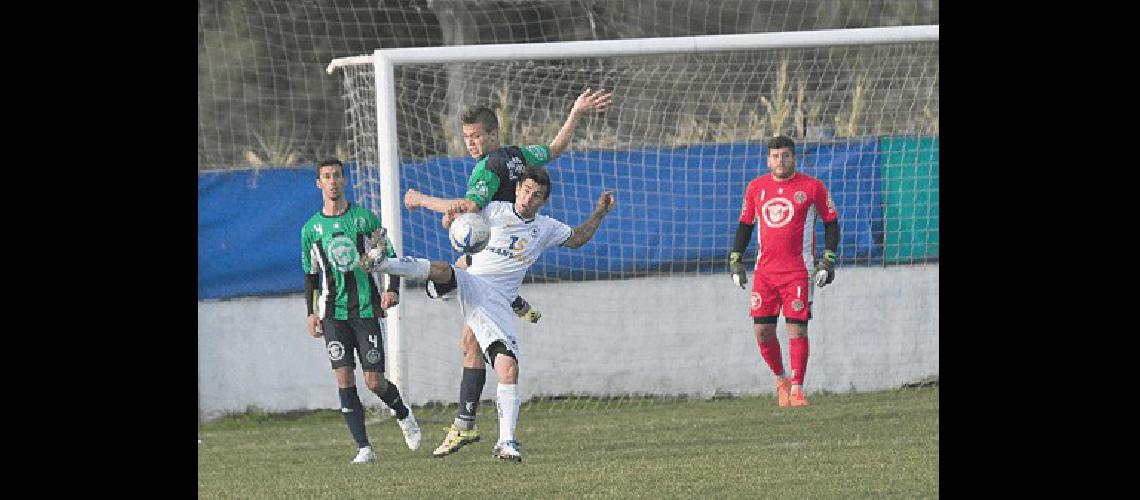 Racing A Club ya suma 10 triunfos sobre 14 partidos en el torneo de Primera 