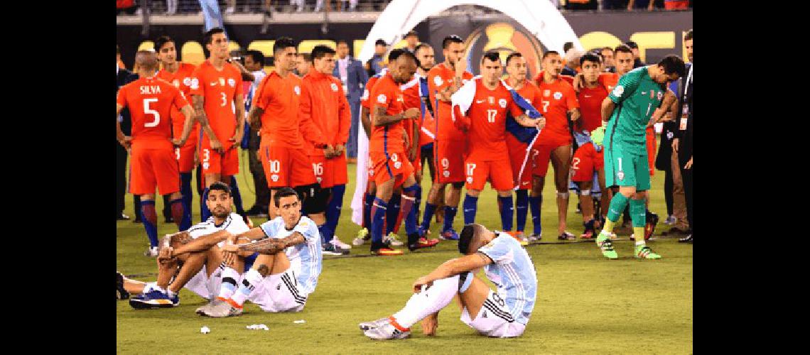 La Argentina sufriÃ³ una nueva derrota por penales en la final de la Copa AmÃ©rica otra vez ante Chile pero ahora en Estados Unidos 