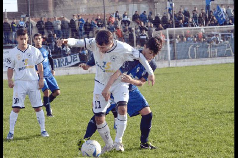 Racing y Sierra Chica en el estadio Domingo Colasurdo jugarÃn el partido central de la 16Âª fecha No habrÃ pÃºblico 