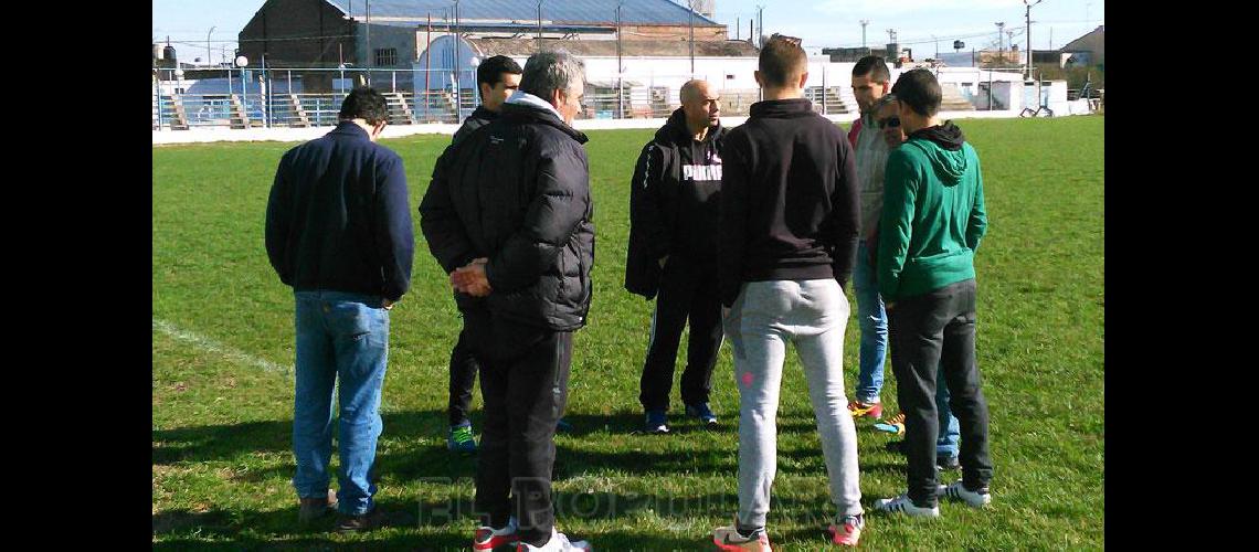 Girardengo llegaraacute el domingo con cuatro jugadores