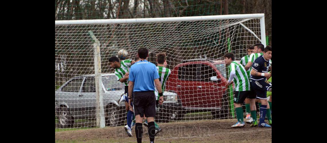 Racing tampoco se detuvo en la Estacioacuten Hinojo