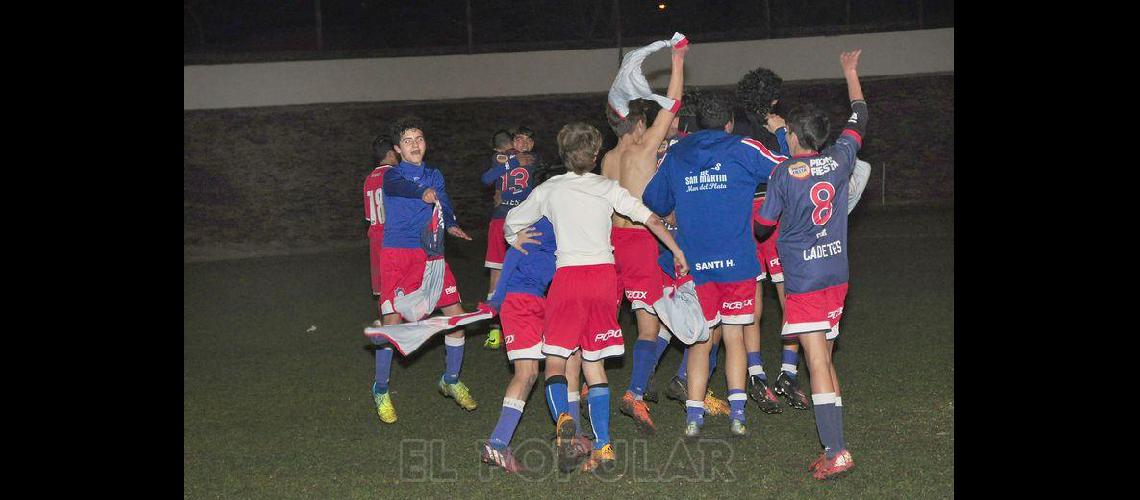 Embajadores x2 y Cadetes campeones