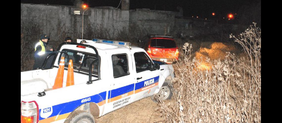 El vehÃ­culo fue abandonado en un baldÃ­o de la calle Brown en Laprida 