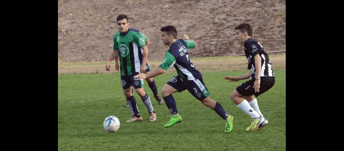 Embajadores derrotÃ³ a Estudiantes en el Estadio Central del Parque Carlos Guerrero 