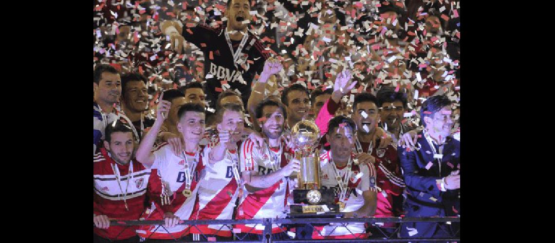 River Plate se quedÃ³ con la Recopa Sudamericana tras vencer a Independiente Santa Fe Otro tÃ­tulo para una Ã©poca de gloria 