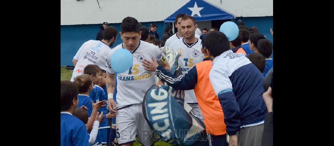 La fiesta de Racing en su regreso a casa