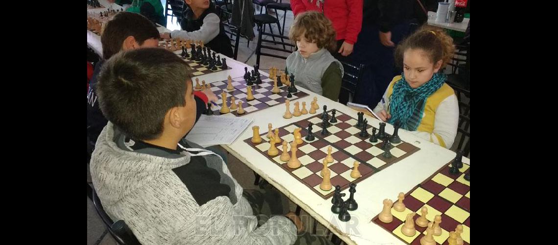 Cazot campeoacuten Olavarriacutea<br>fue tercera en La Madrid