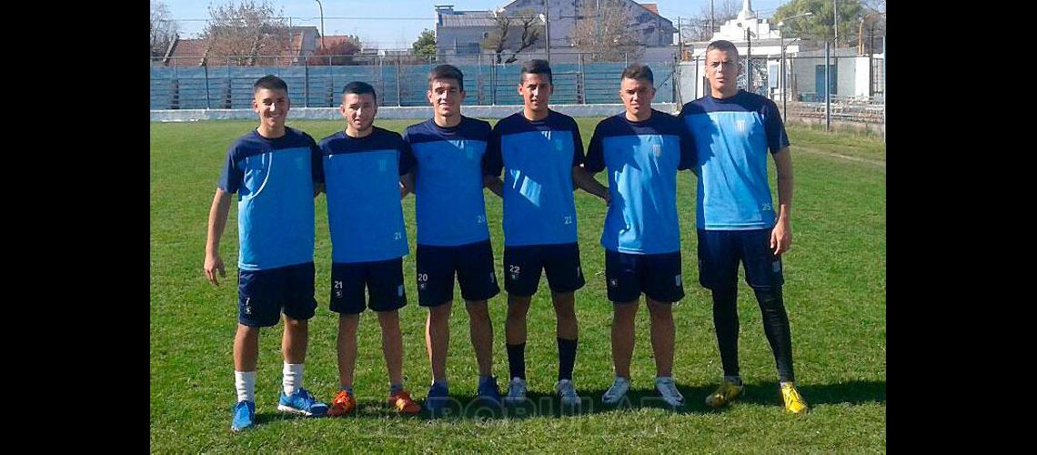 Estos son los juveniles que hicieron fÃºtbol contra los titulares Enzo Janson jugÃ³ unos minutos para el equipo principal Foto- prensa FCS