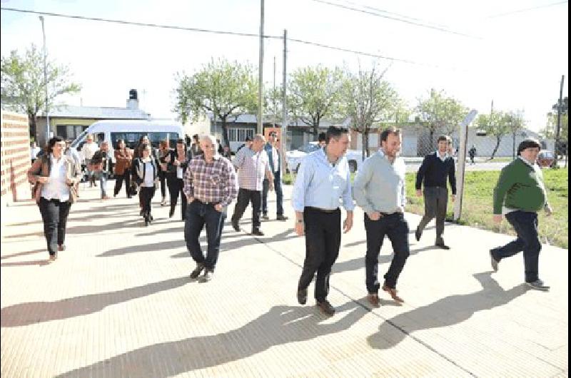 El Ministro visitÃ³ las instalaciones del JardÃ­n de Infantes NÂº 904 