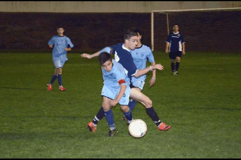 OlavarrÃ­a perdiÃ³ 2 a 1 ante Azul en su primer partido del torneo 