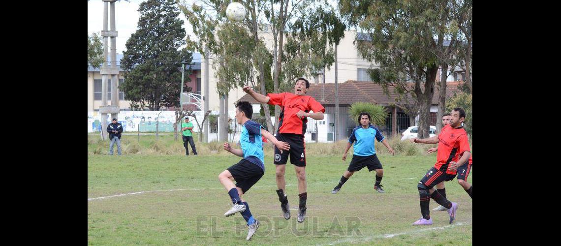 Instantaacuteneas del fuacutetbol sabatino