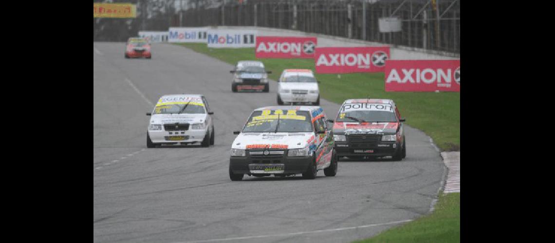 Daniel CrevatÃ­n estÃ� segundo en el campeonato de la Clase 1 del Turismo Pista 