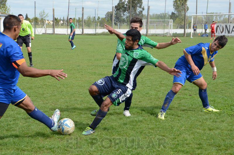 Triunfos de Embajadores y El Fortiacuten<br> empate en el Parque Carlos Guerrero