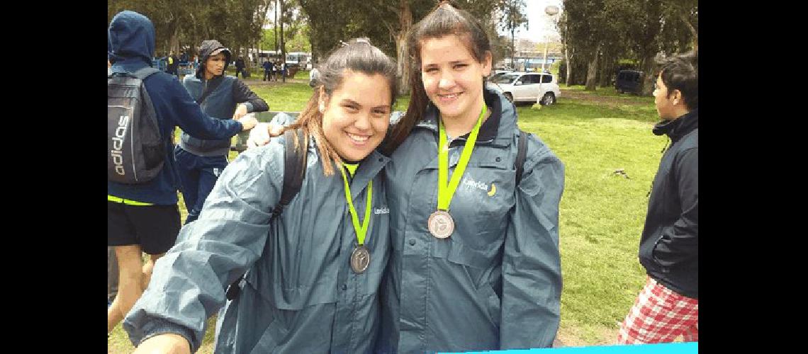 La alegrÃ­a de Martina Vidal y Agustina GensÃ³n medallas de plata ayer 