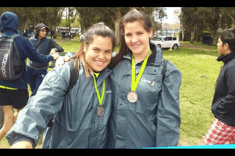 La alegrÃ­a de Martina Vidal y Agustina GensÃ³n medallas de plata ayer 