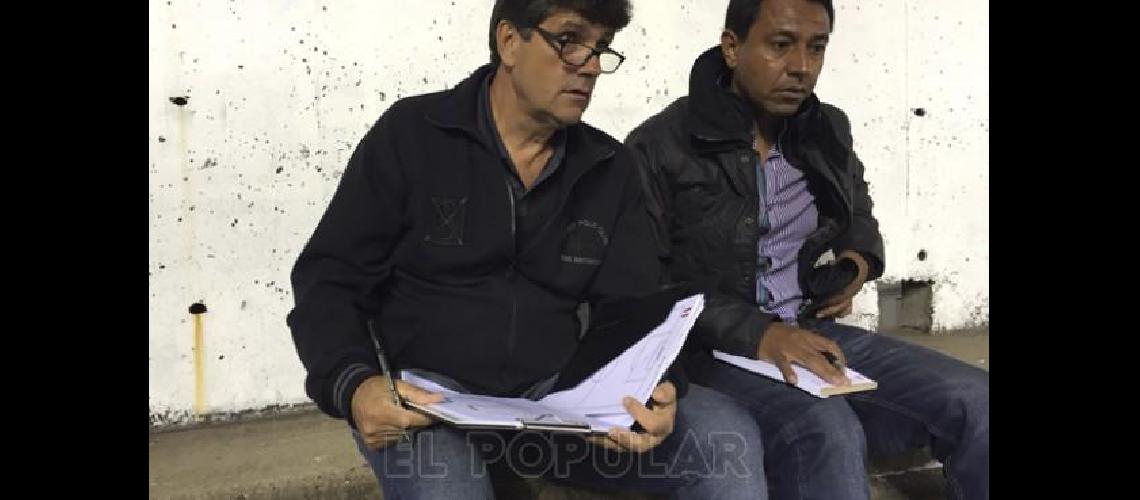 Hugo Alves con el Ãol Solano miembros del cuerpo tÃ©cnico de Ricardo Gareca en PerÃº 