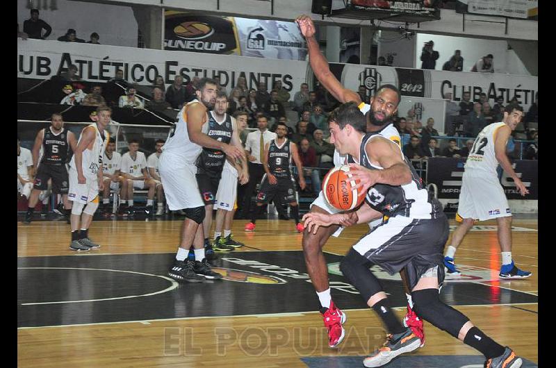 Baldazo de agua helada en el debut