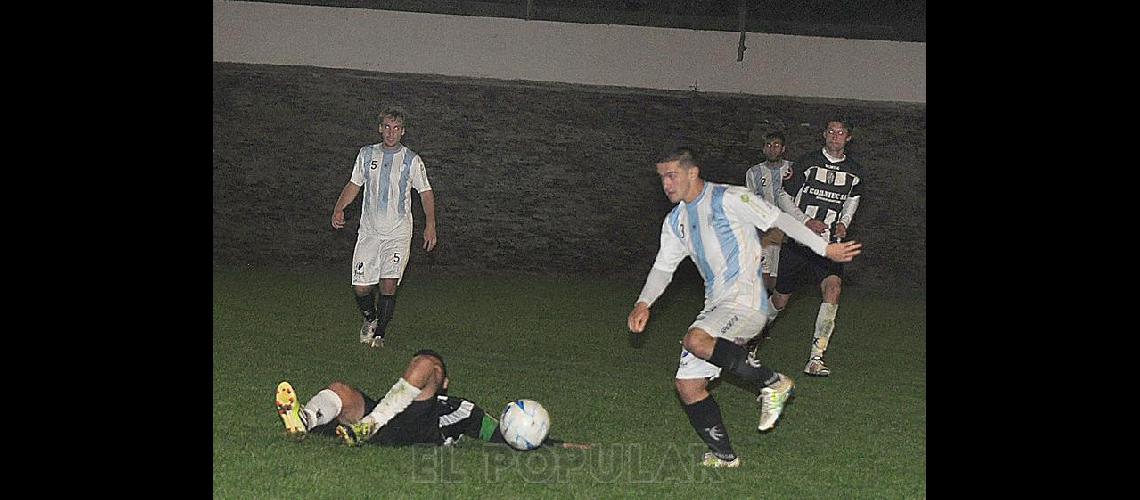 Estudiantes ganoacute en el Parque