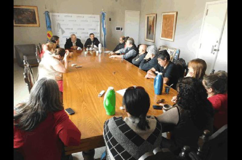 La reuniÃ³n se realizÃ³ en el SalÃ³n Dorado 