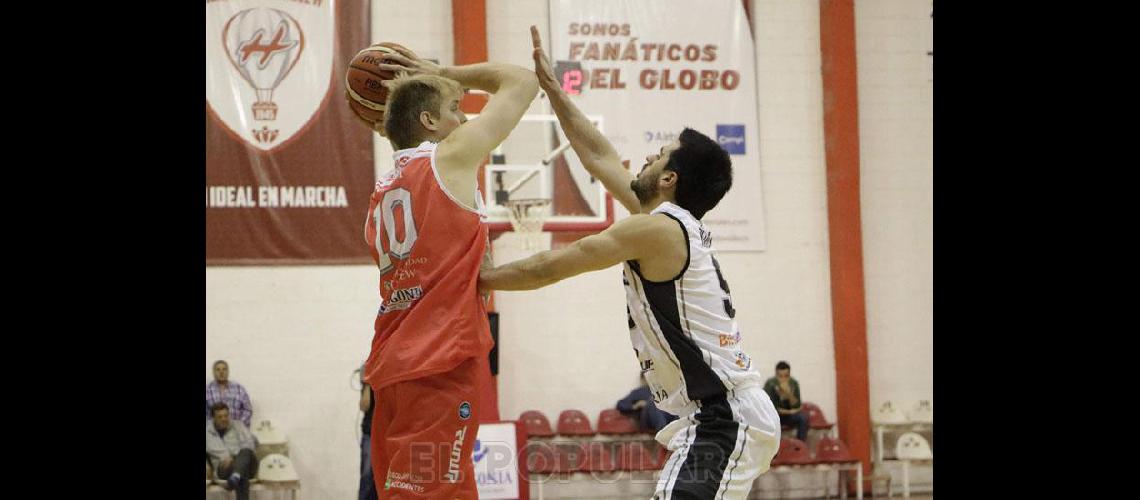 Estudiantes ganoacute en Trelew y cerroacute una buena gira