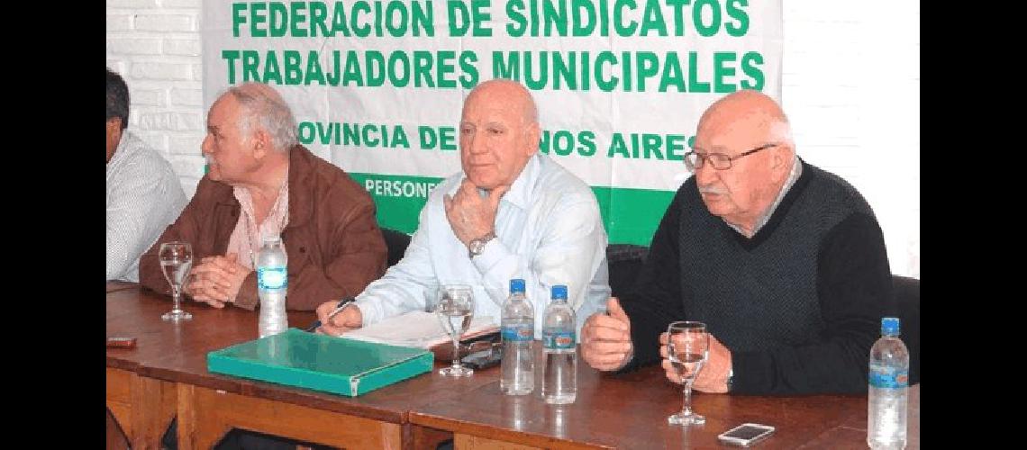 Oscar Ruggiero planteÃ³ que el sueldo bÃ�sico sea uniforme para toda la provincia 