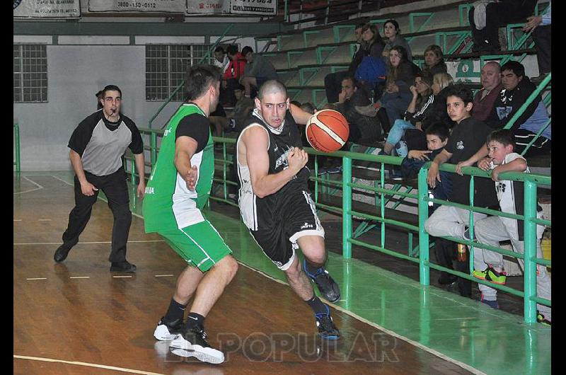 Unioacuten y Progreso e Independiente ganaron en Tandil en el inicio