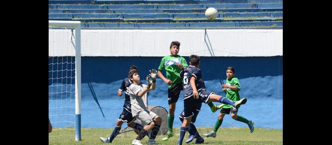 Imaacutegenes de la fecha de los chicos