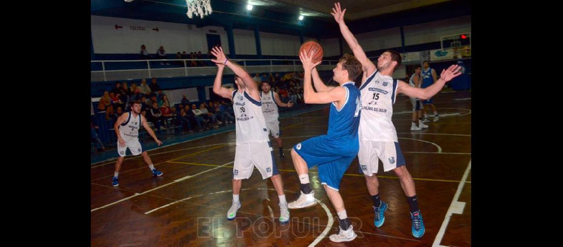 Racing y Pueblo Nuevo no la tienen faacutecil este viernes