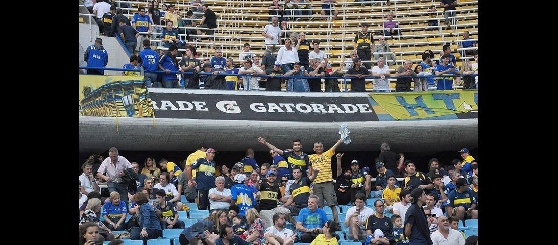 Agustiacuten Osinaga dio la vuelta <br>este domingo en La Bombonera