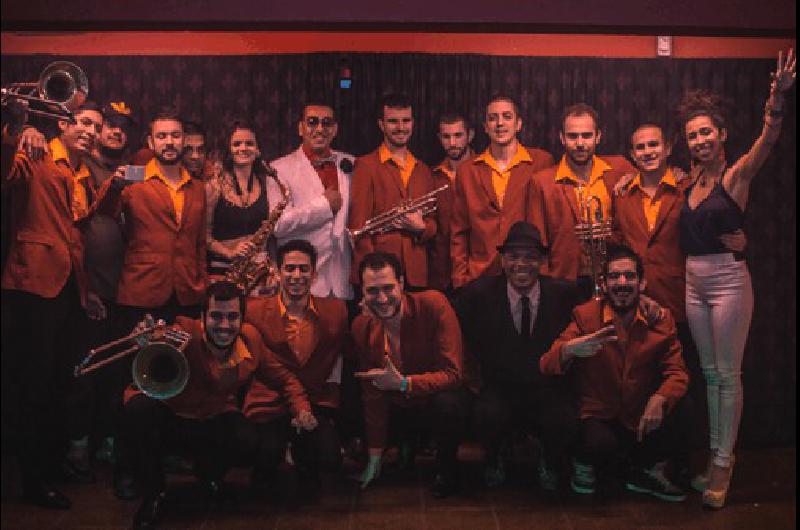 La Delio Valdez es una orquesta tradicional de cumbia 