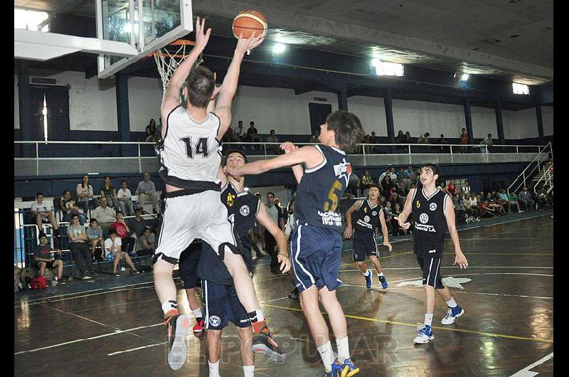 Racing fue una aplanadora en el suplementario