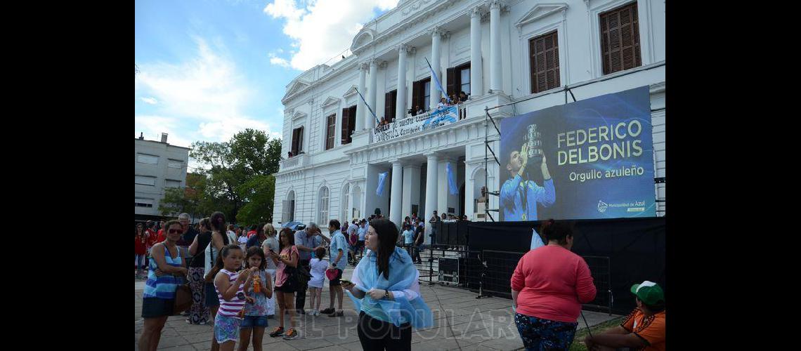 Imaacutegenes de la llegada de Delbonis