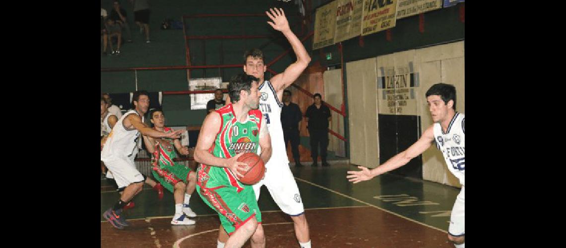 UniÃ³n y Progreso de Tandil le ganÃ³ anoche a El FortÃ­n en el Gigante de Villa Italia 