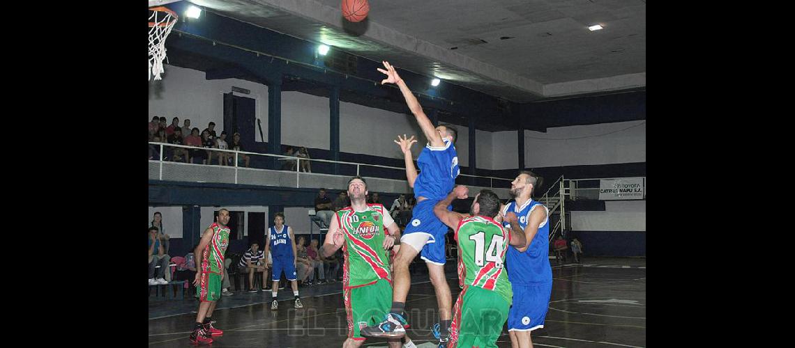 Racing ganoacute en su casa