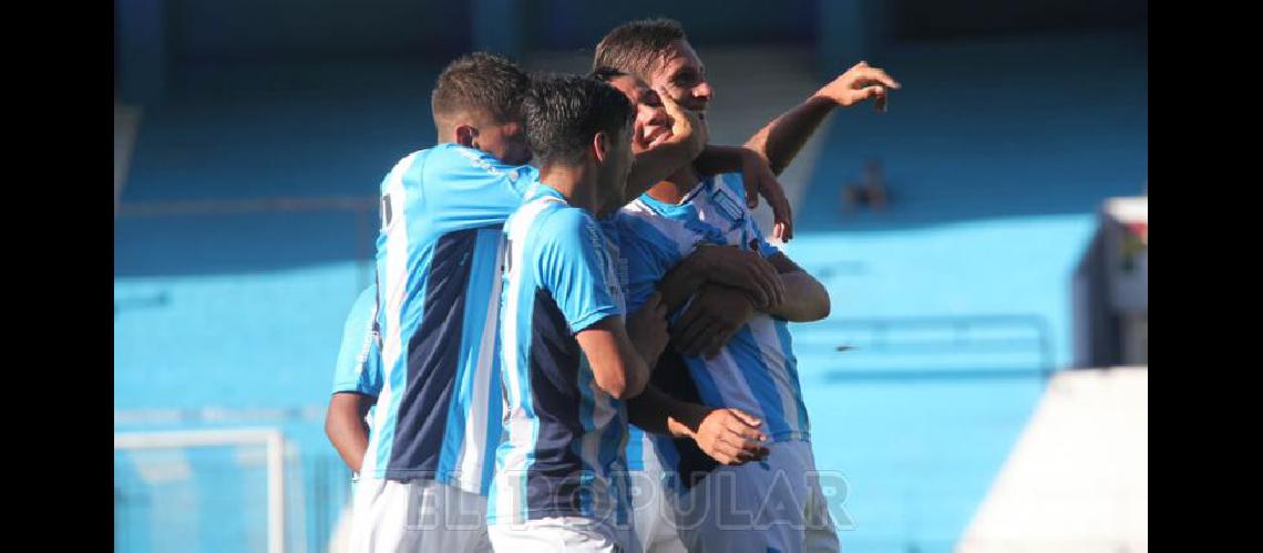 Messiaacutenico gol de Guille ante Olimpo