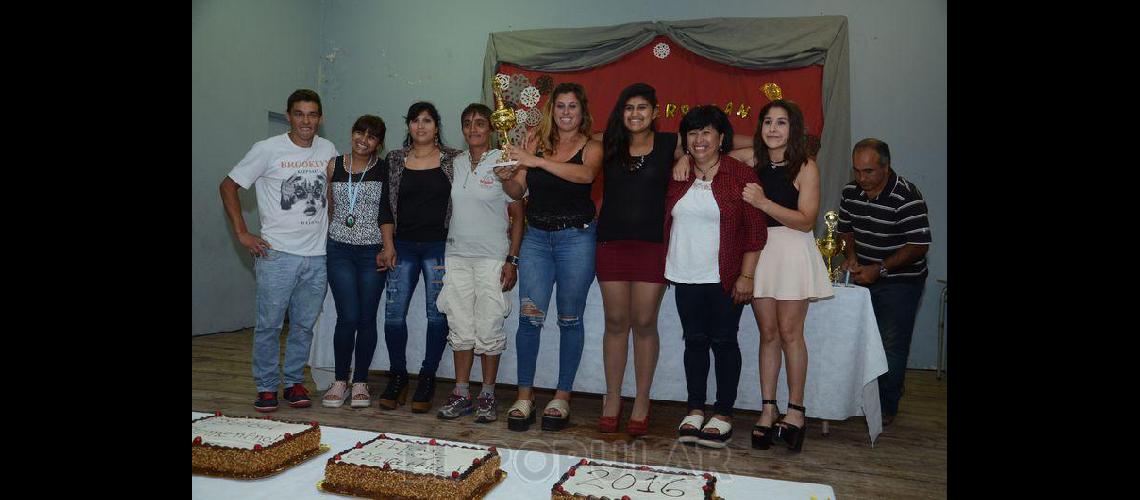 Todas las imaacutegenes de la fiesta final de las chicas