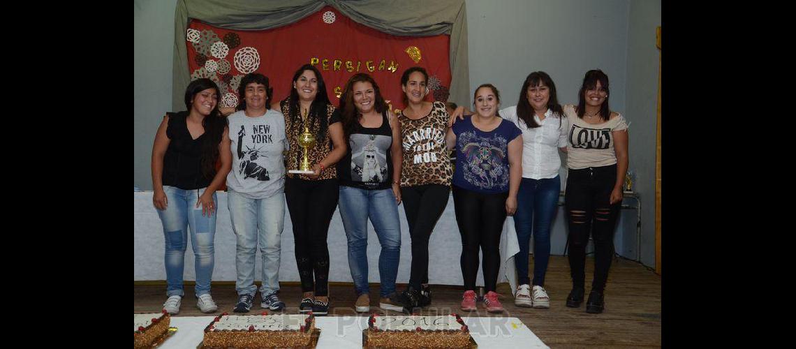 Todas las imaacutegenes de la fiesta final de las chicas