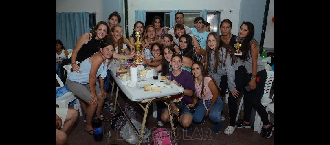 Todas las imaacutegenes de la fiesta final de las chicas