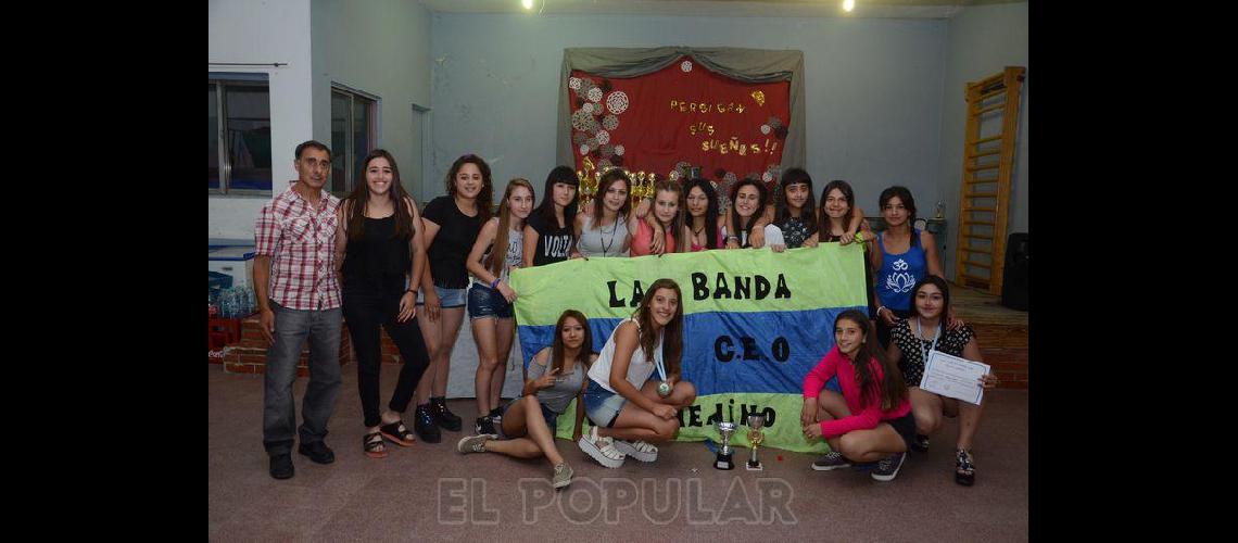 Todas las imaacutegenes de la fiesta final de las chicas