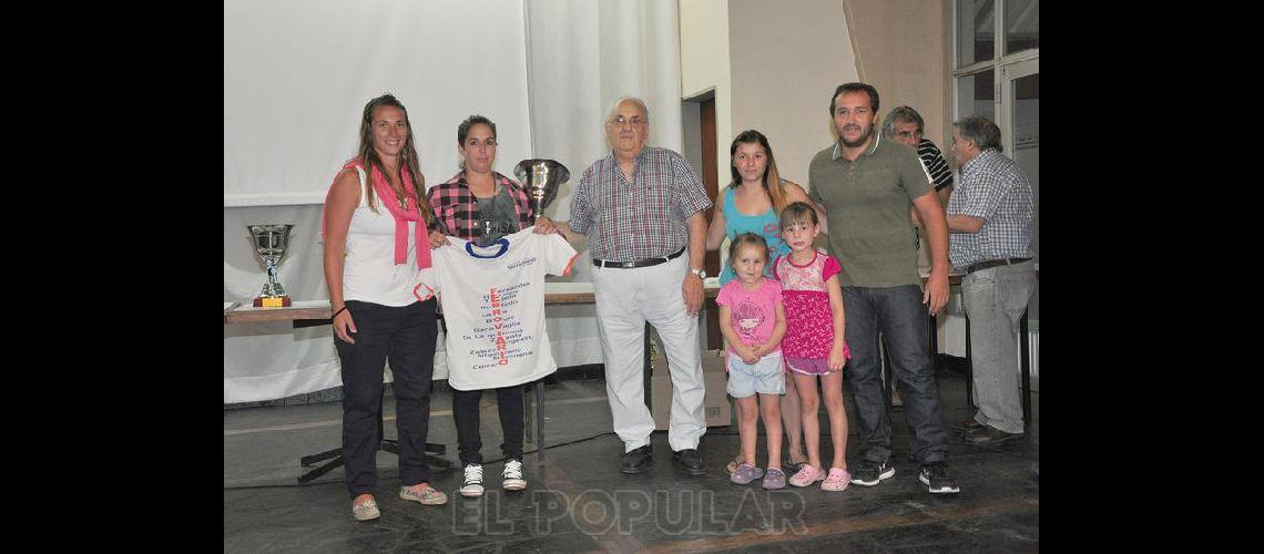 Todas las imaacutegenes todos los premiados de la noche